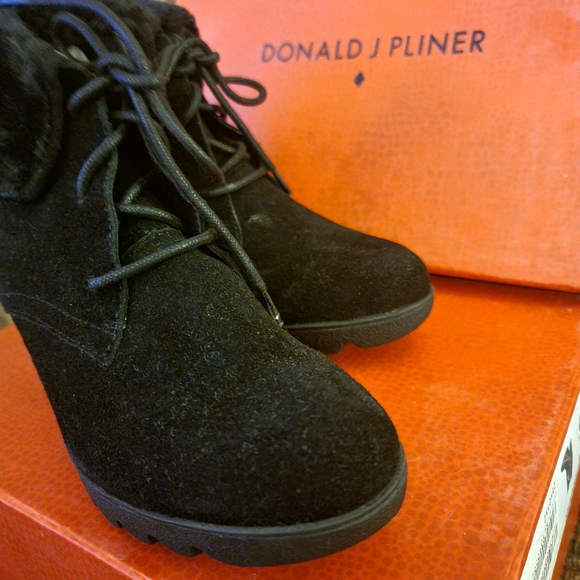‼️SOLD‼️⭐NIB⭐ Donald Pliner Suede & Faux Fur Ankle Boots Sz 6 - Picture 4 of 6